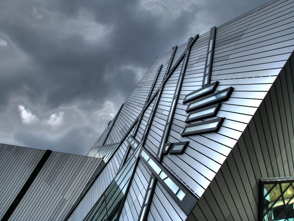 Royal Ontario Museum Toronto || f/7.1 || 1/60 s || ISO125 || 18.0 mm || CANON Powershot 5S D7200 || 2010 || Shahriar ZAYYANI